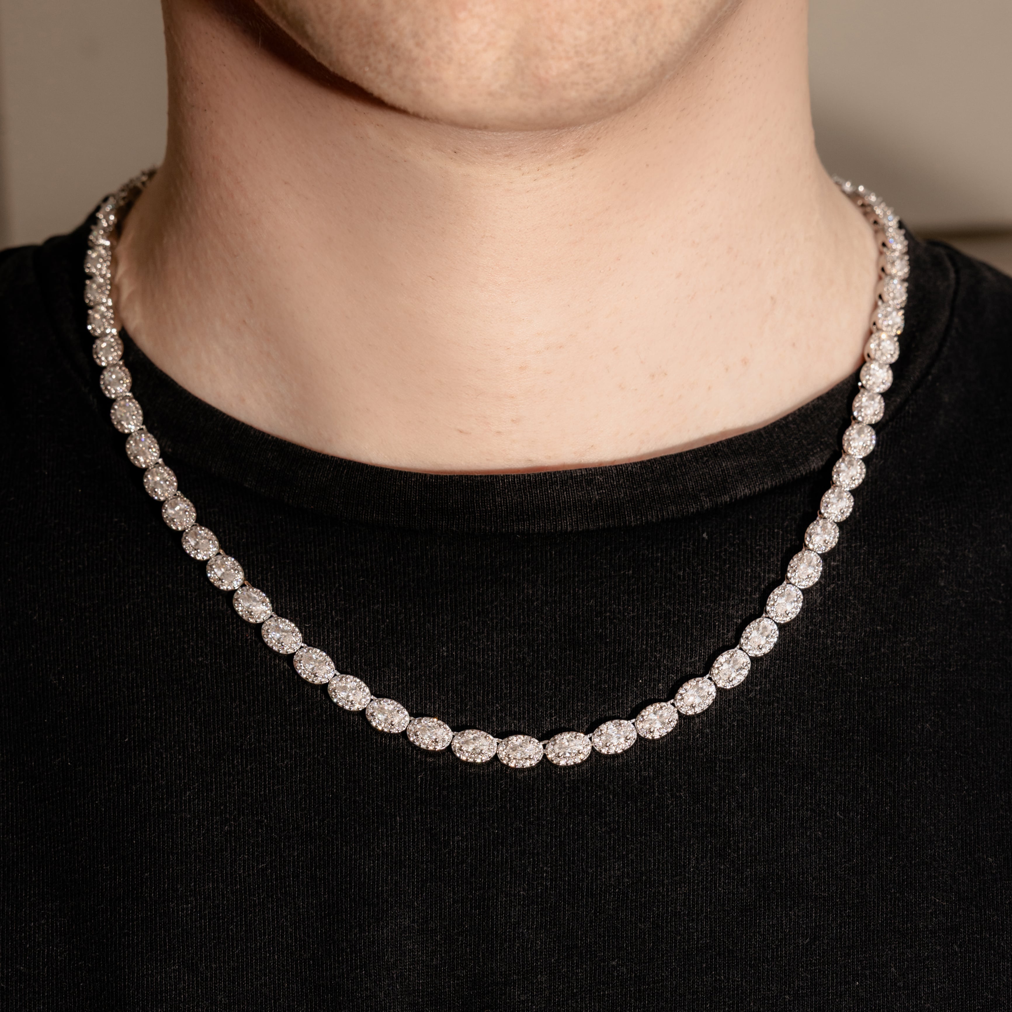 Łańcuch Oval Clustered Tennis 6mm Białe Złoto