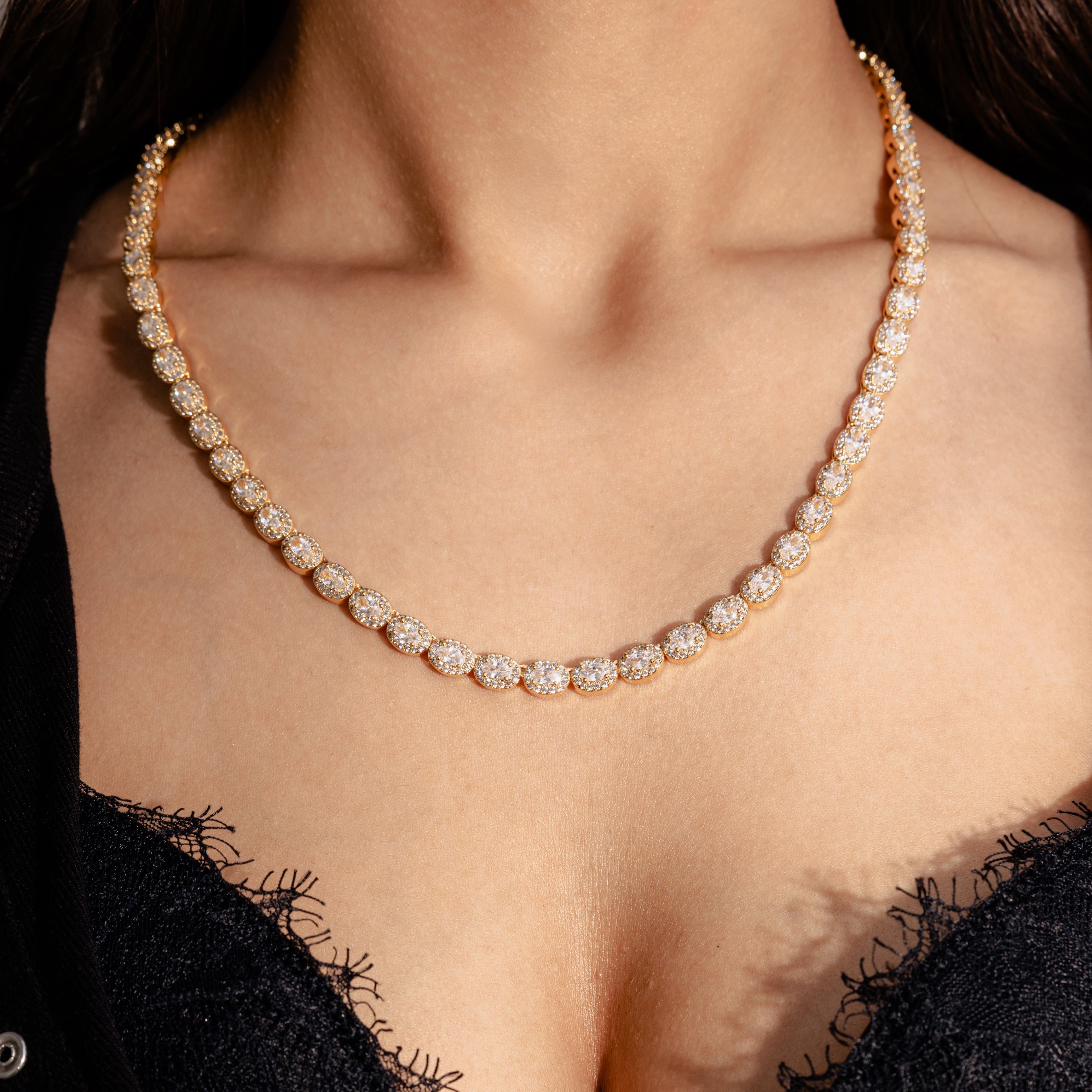 Łańcuch Oval Clustered Tennis 6mm Złoto