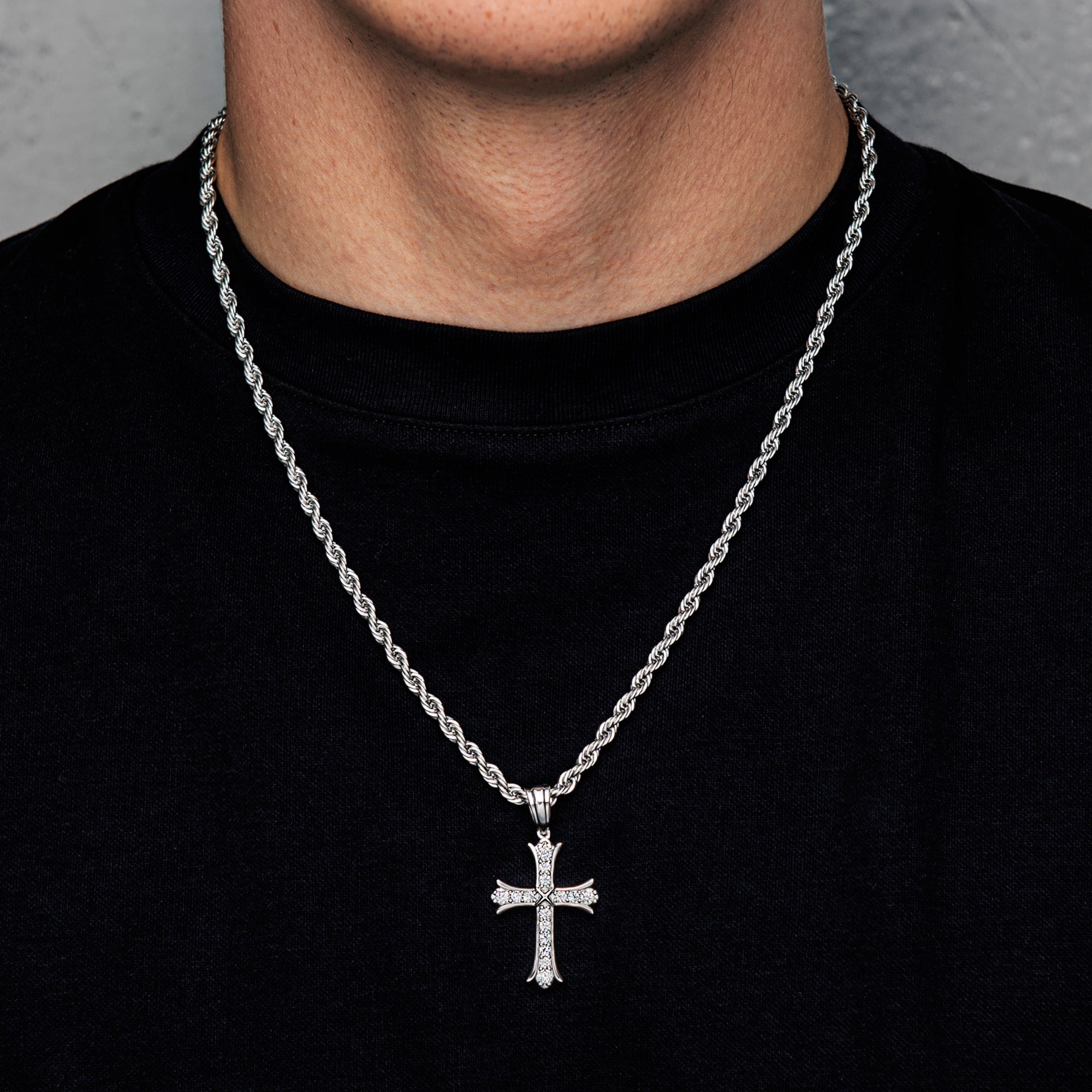 Sharp Kreuz Anhänger Weißgold